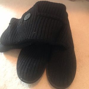 UGG Women’s Classic Cardy Black